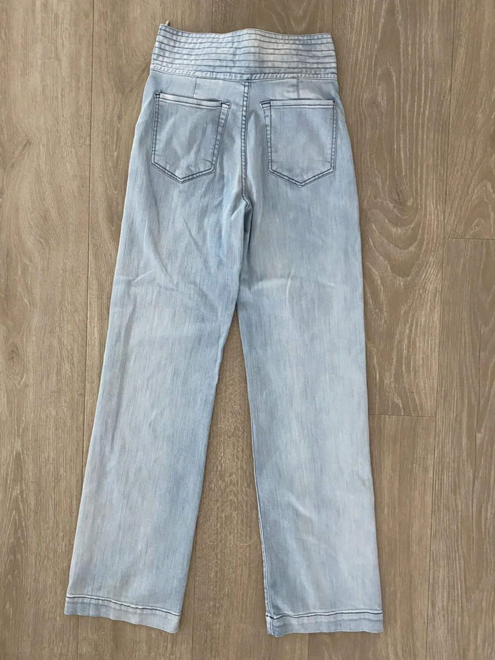 7 For All Mankind - Tie Waist Wide Leg Jeans Light Wash - Size 28 - Picture 3 of 8